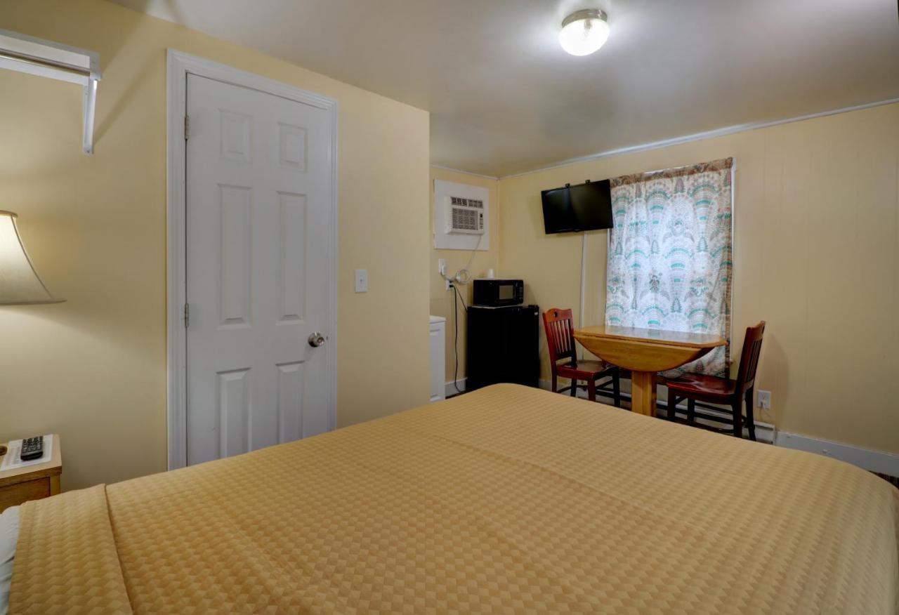 Motel Brookside &