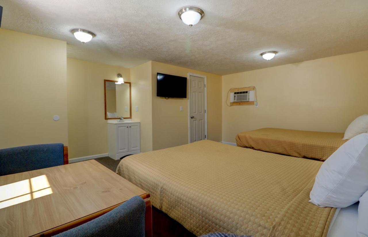 Brookside & Motel *