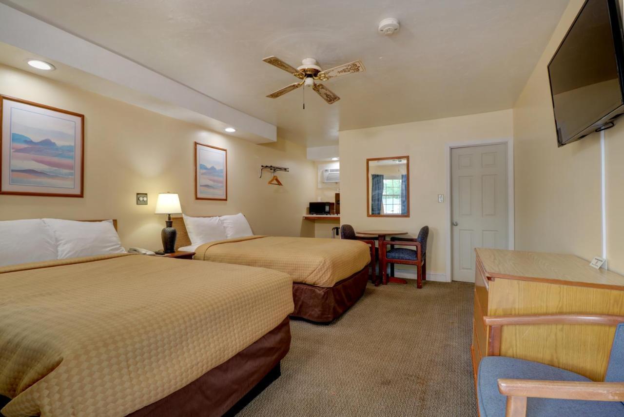 Brookside & Motel *