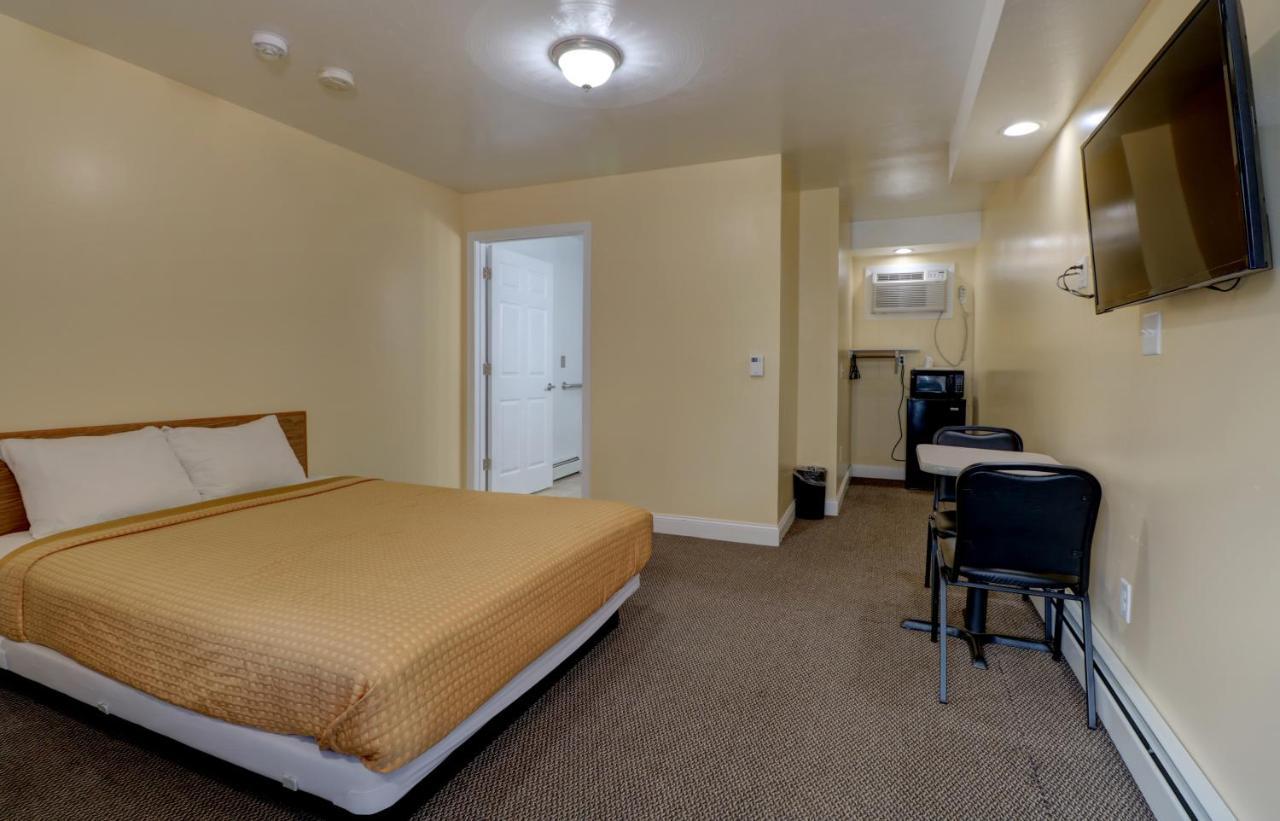 Brookside & Motel Saco